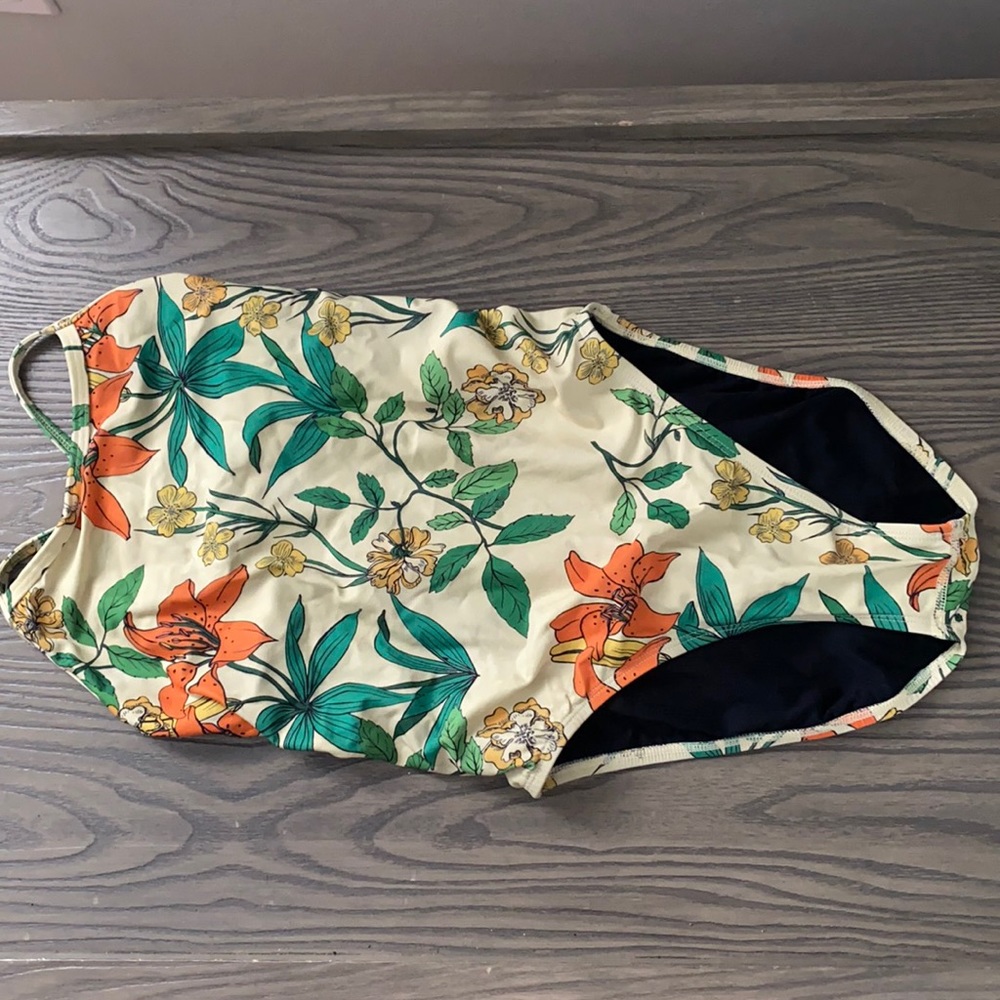 Jolyn size 32